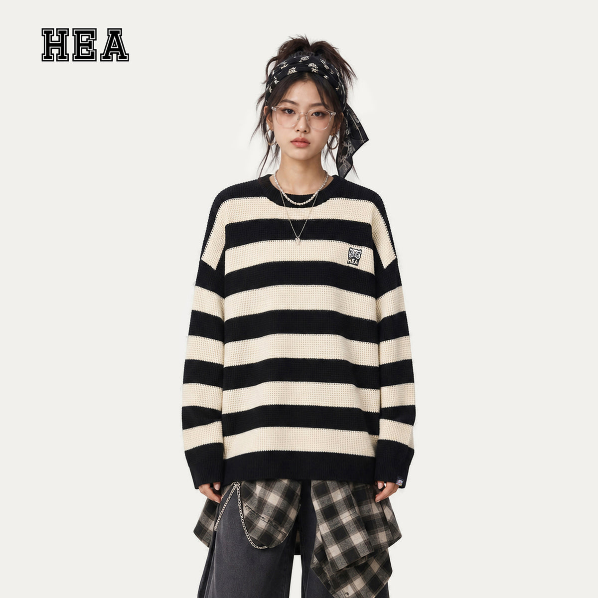HEA Striped Crewneck Pullover Sweater