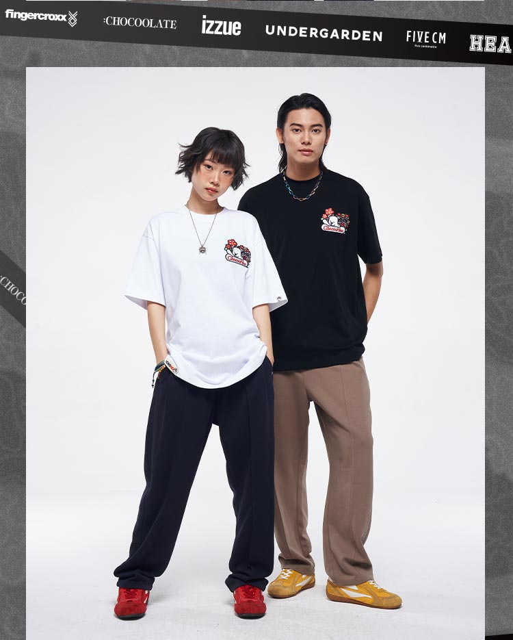 Heavyweight Couple Tee