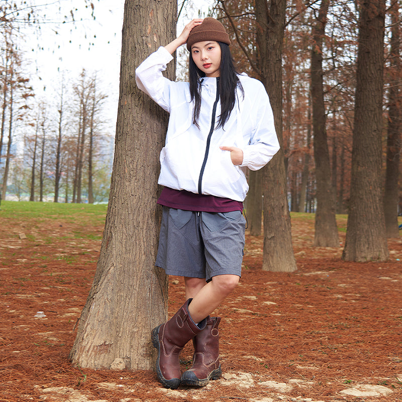 Long sleeved windbreaker