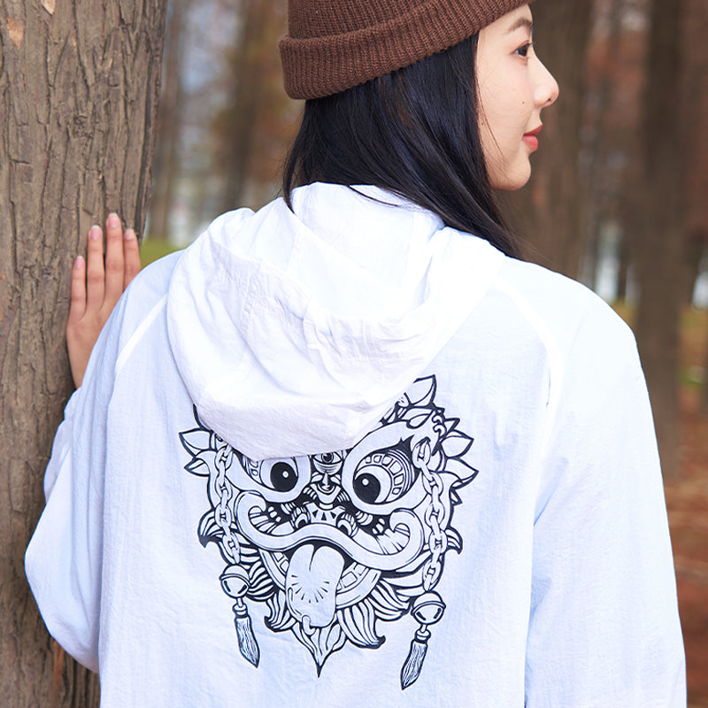 Long sleeved windbreaker