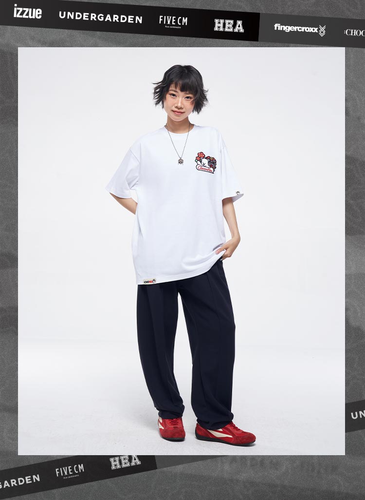 Heavyweight Couple Tee