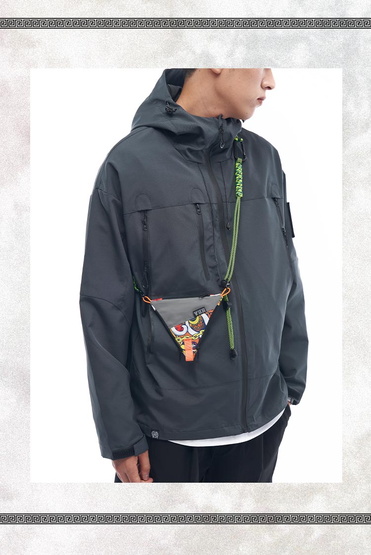 Fashionable crossbody bag