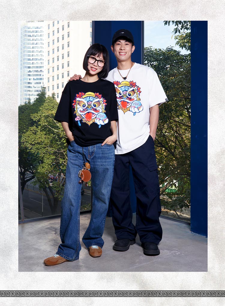 Heavyweight Couple Tee