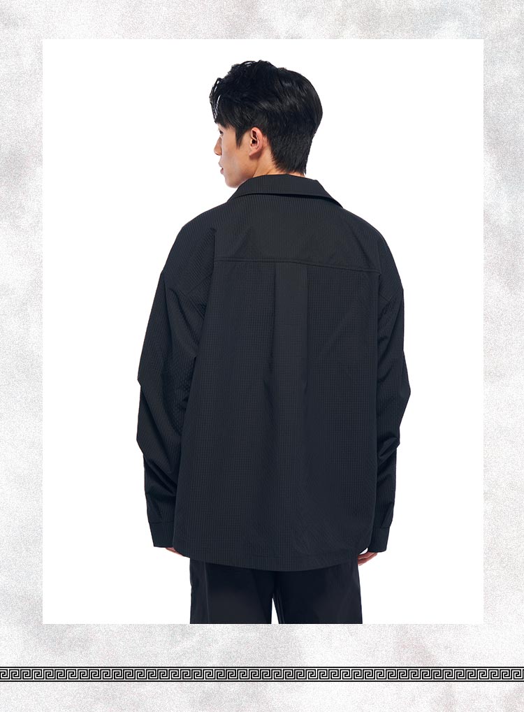 Fashionable long sleeved shirt
