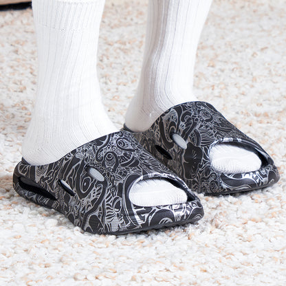 Sports and leisure slippers