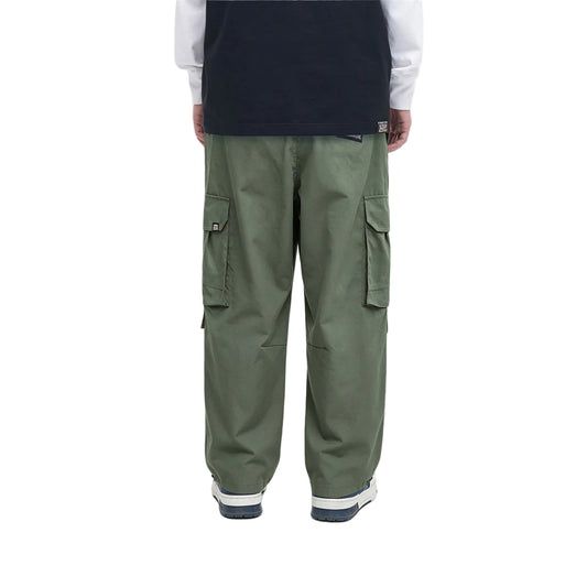 HEA Lightweight Cargo Pants - detail view