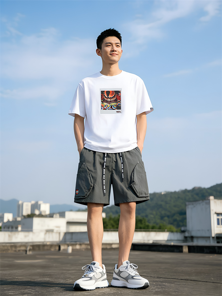 HEA Men’s Lightweight Cargo Shorts, Casual Streetwear Utility Shorts with Lion Head Embroidery