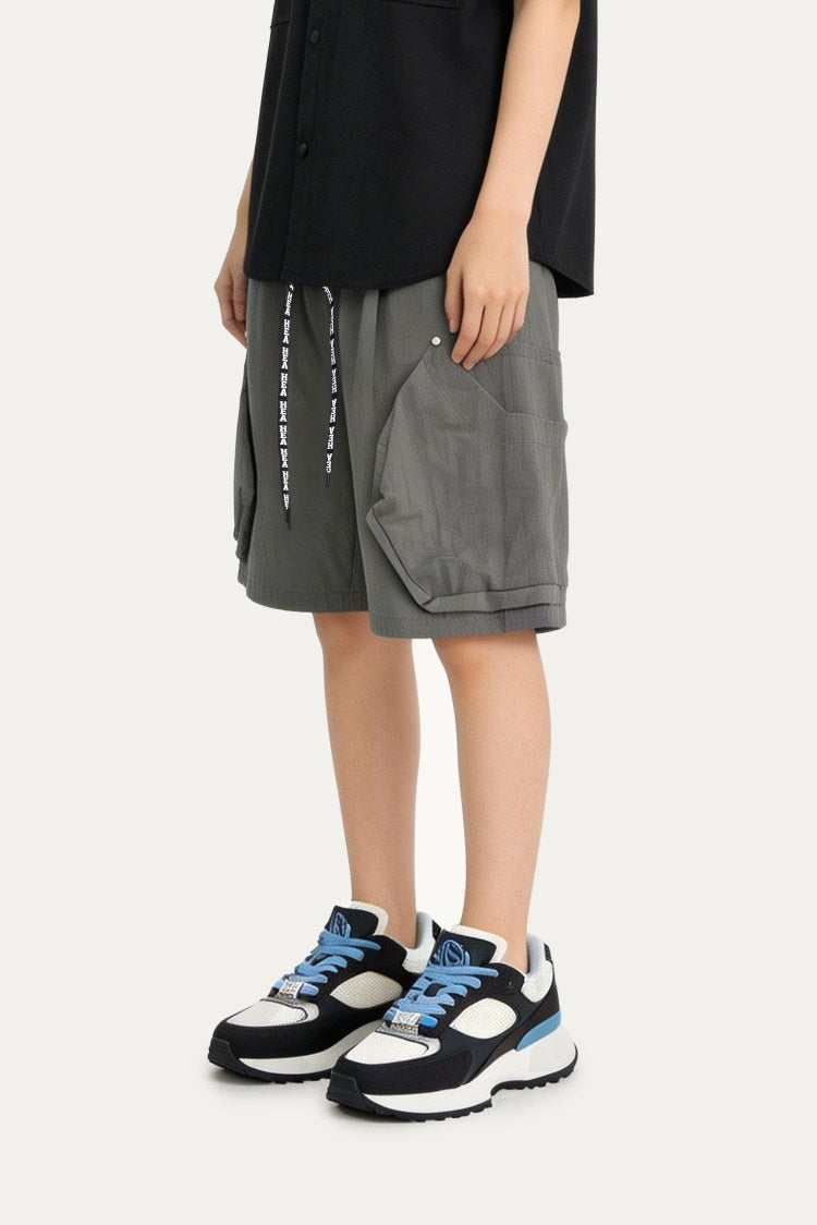 HEA Men’s Lightweight Cargo Shorts, Casual Streetwear Utility Shorts with Lion Head Embroidery