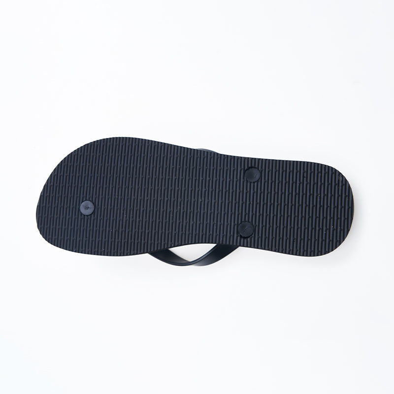 Sports and leisure slippers